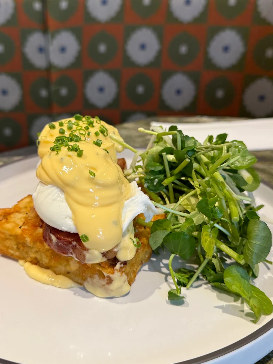 Eggs Benedict with Thick Cut Bacon