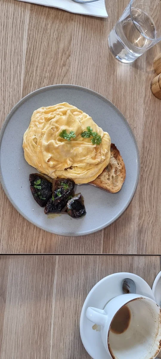 Scrambled Eggs with Mushrooms on Rye