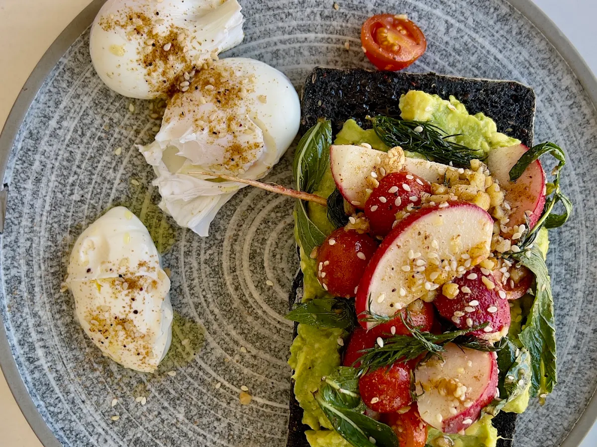 Smashed Avo with Poached Eggs