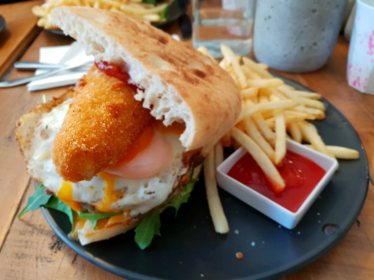 Deluxe Beef Burger