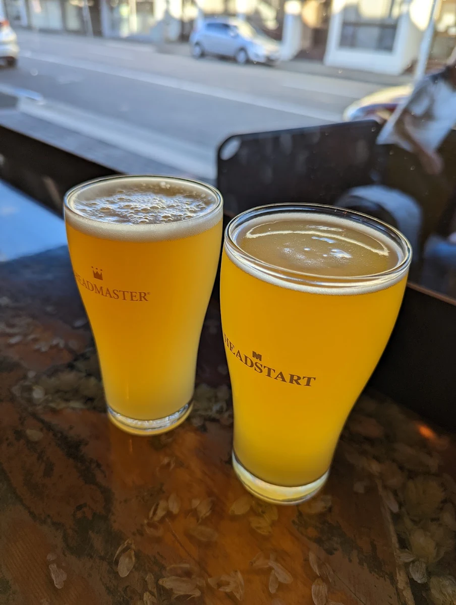 Highlights, Tandy's Alehouse