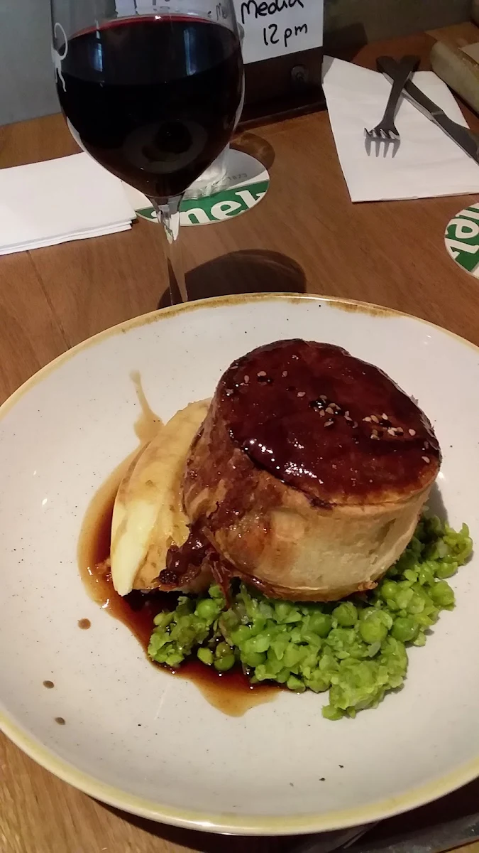 Beef Bourguinon Pie, Verandah Bar