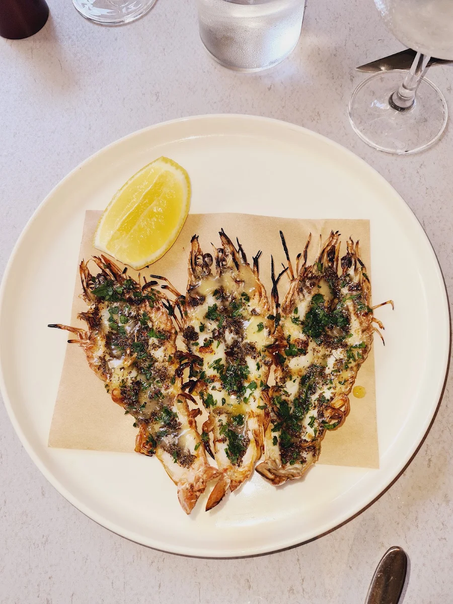 King Prawns, Verandah Bar