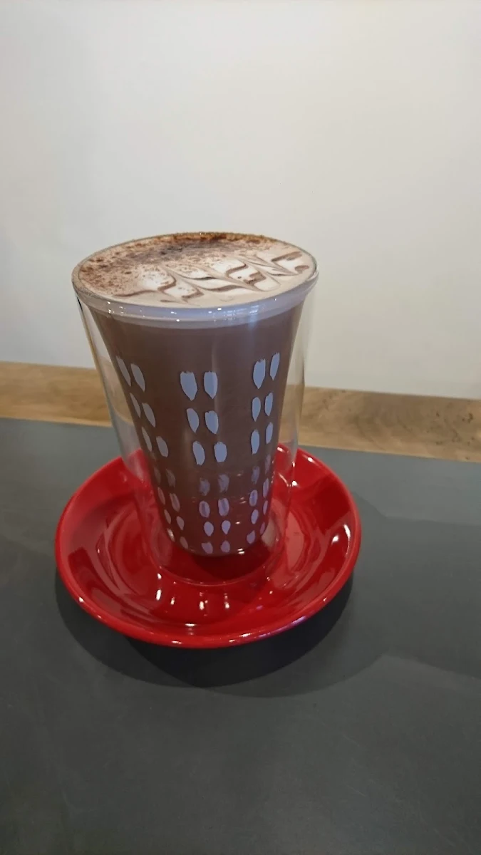 Capuccino, 2 Beans Cafe