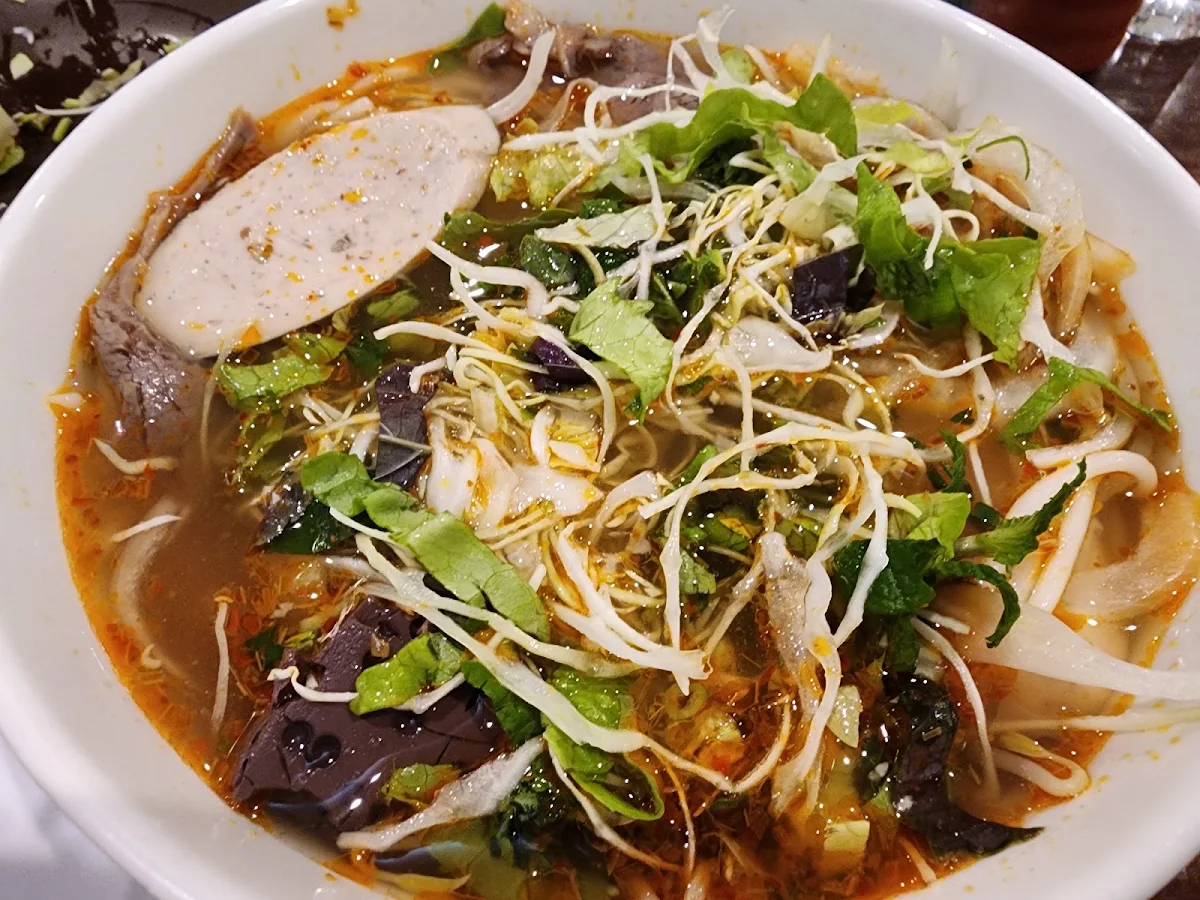 Rice Vermicelli in Spicy Beef Soup