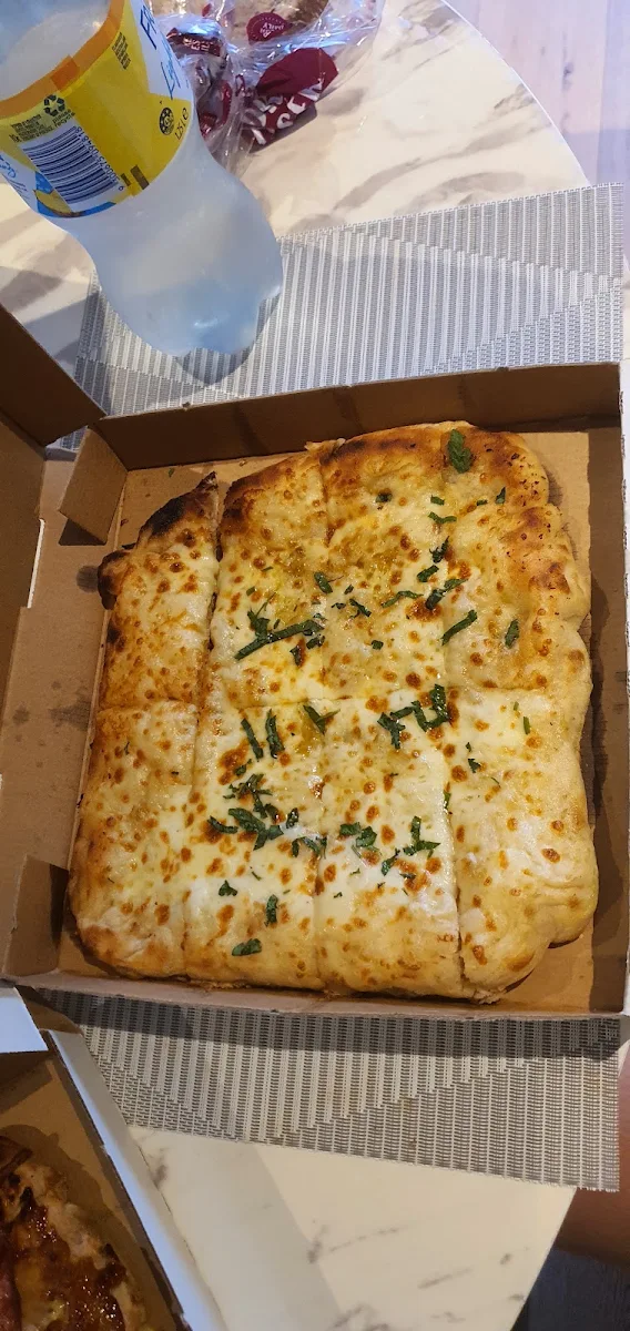 Garlic Pizza