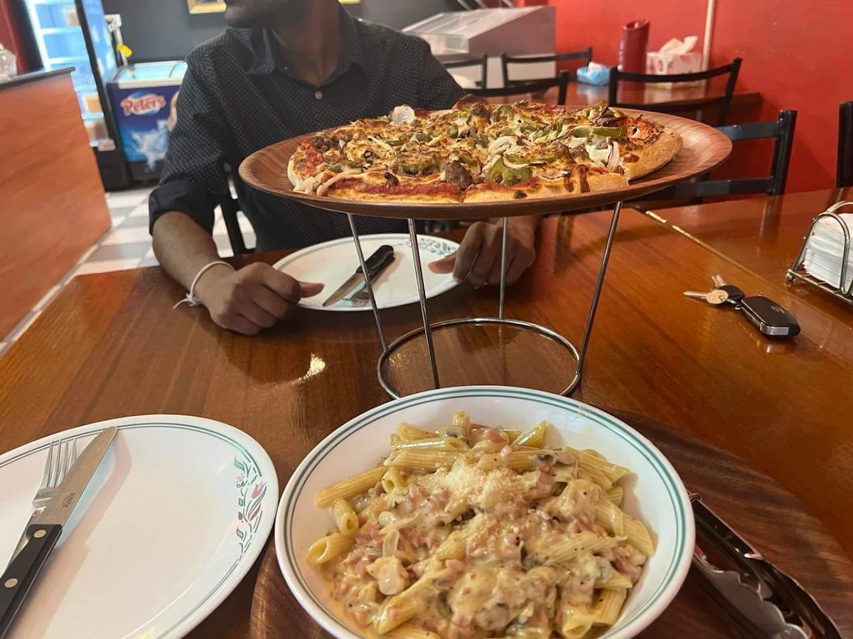 Highlights, Glenhaven Pizza and Pasta