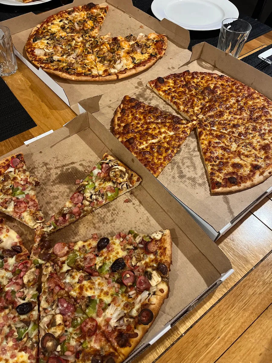 Highlights, Glenhaven Pizza and Pasta