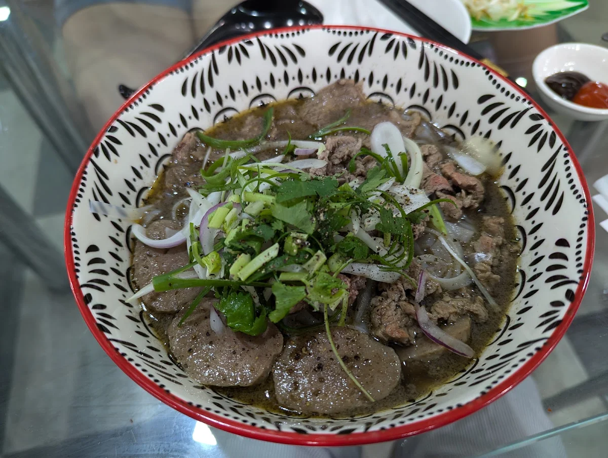 Combination Pho, de Vina - Vietnamese’s Kitchen & Takeaway