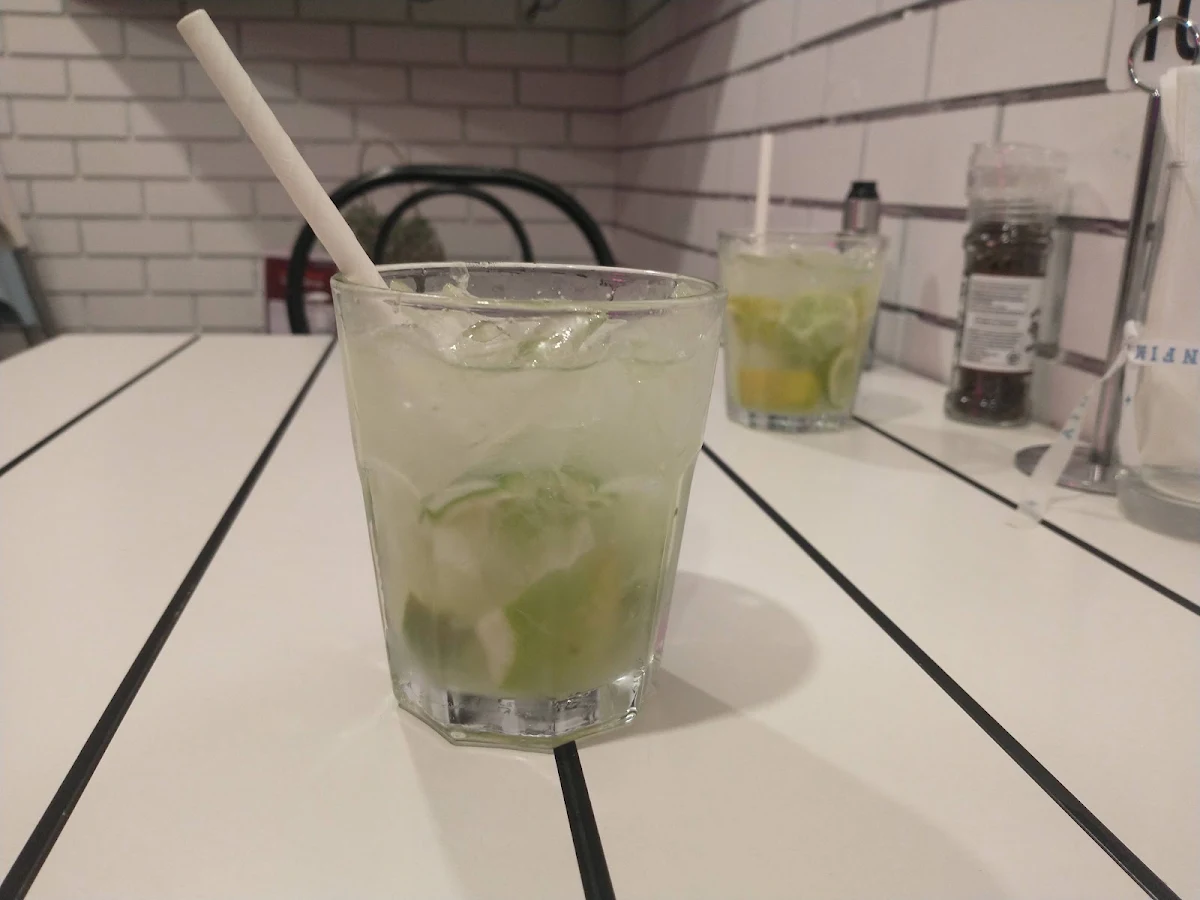 Lime Caipirinha
