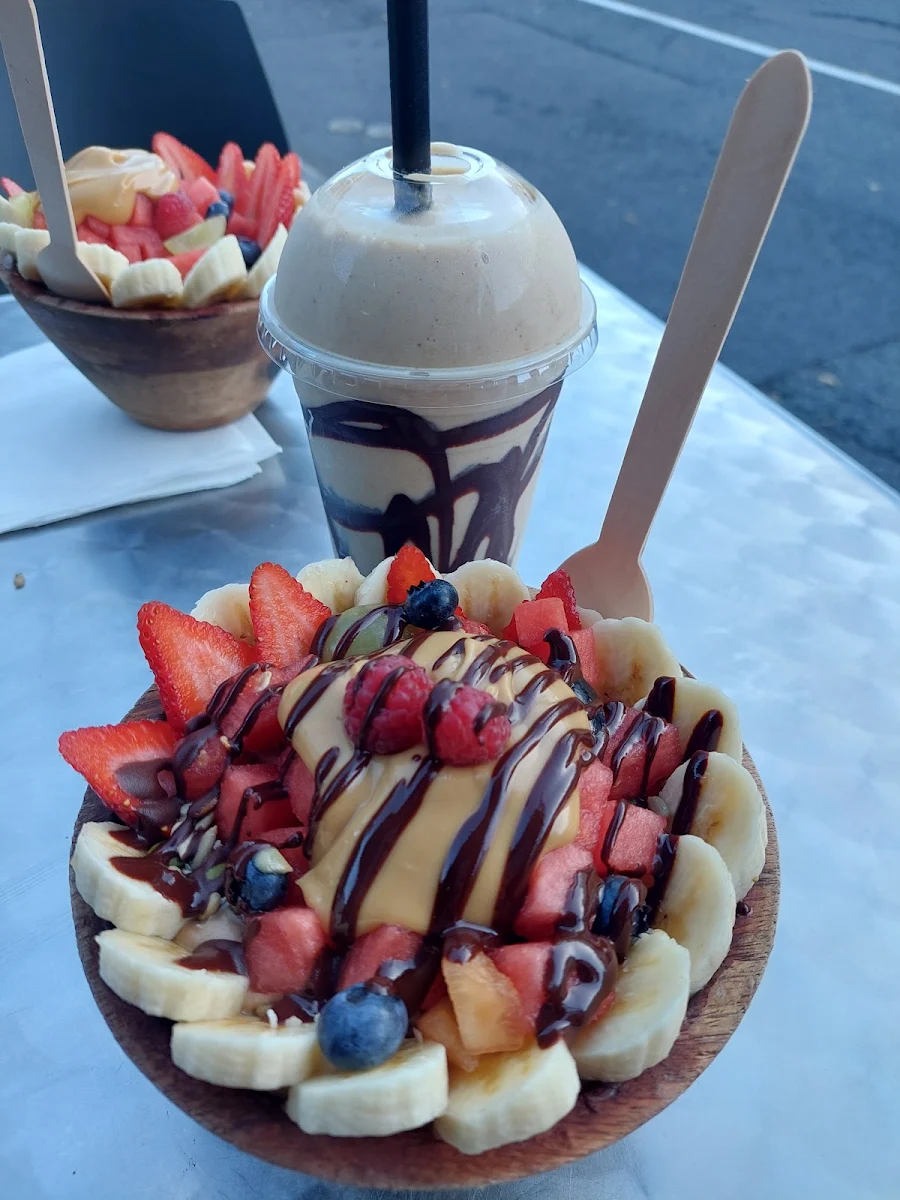 Snickers Nut Crusher, Insane Acai Bar