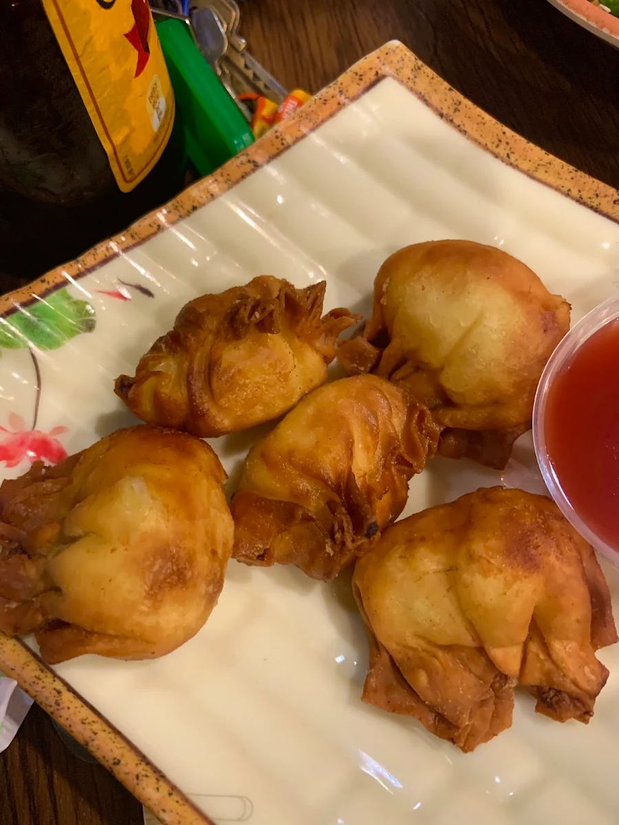 Deep Fried Combination Dumplings, Feast Aroma 禧宴