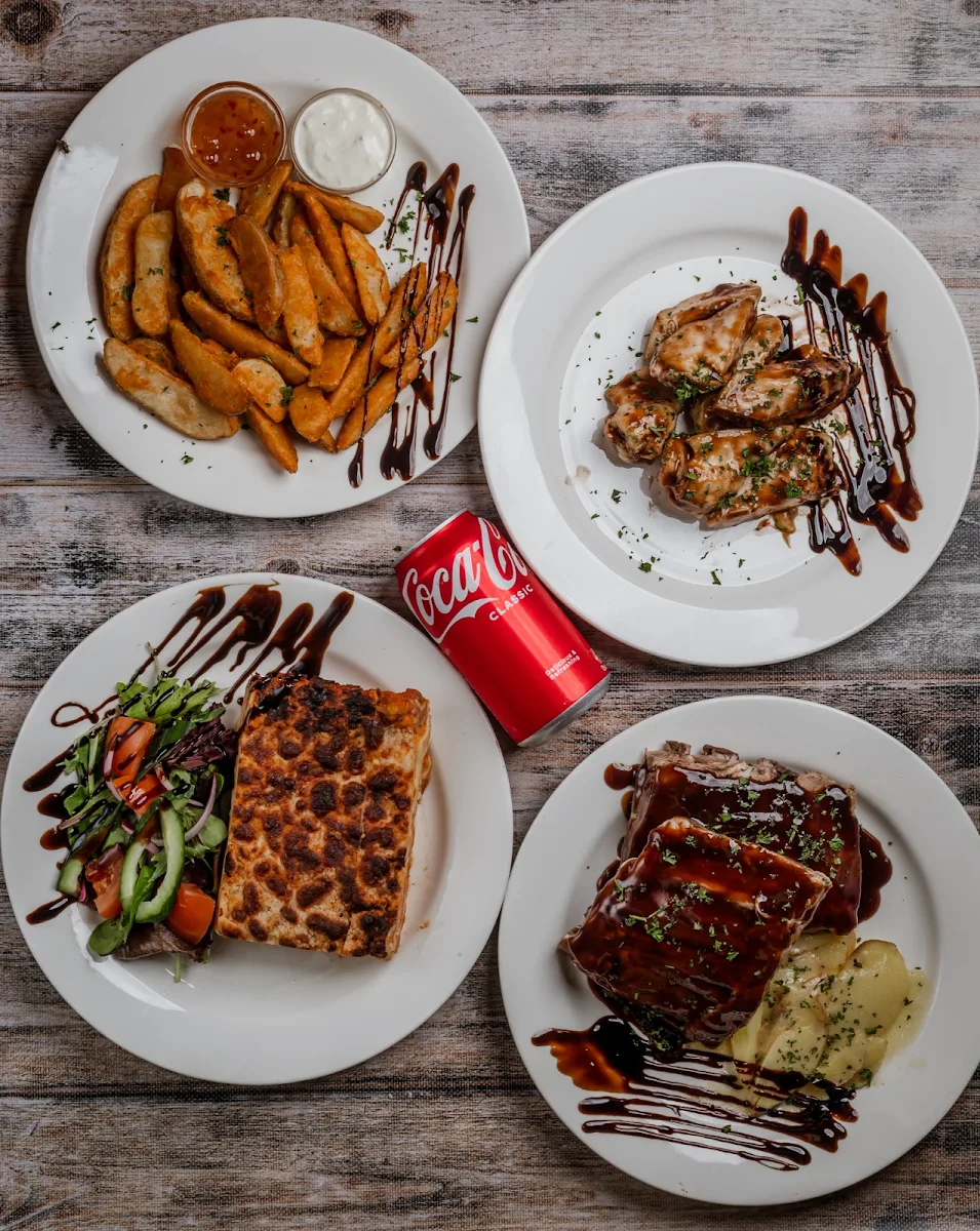 Highlights, Domenico's Pizza Pasta Ribs