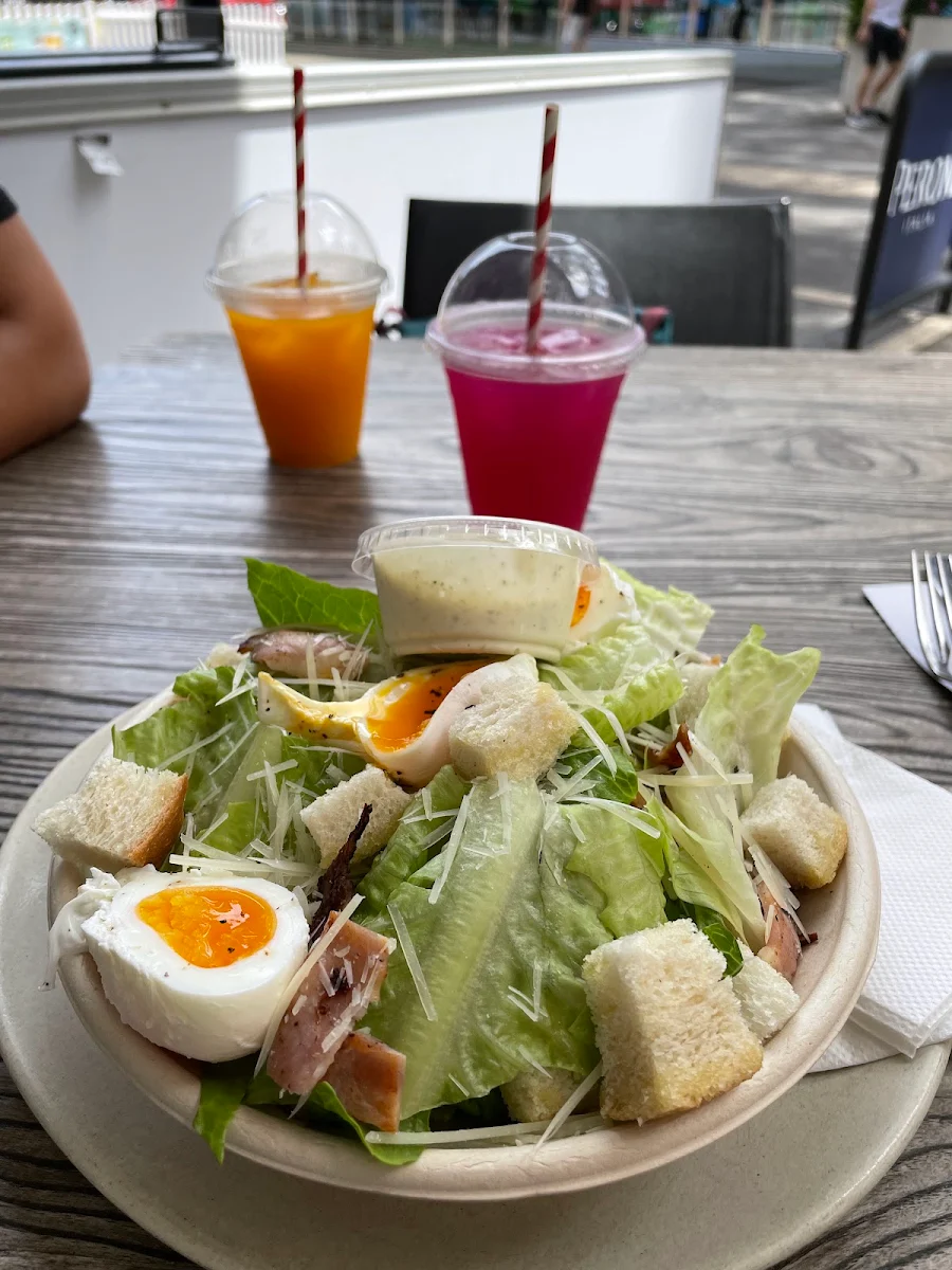 Highlights, Azure Café