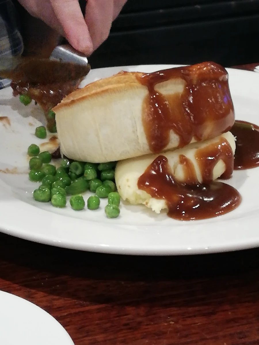 Beef Pie, Tudor Inn