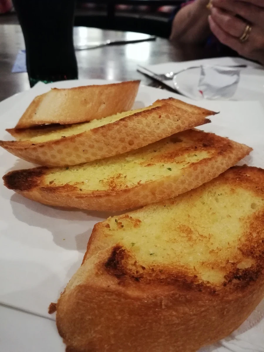 Garlic Bread, Tudor Inn