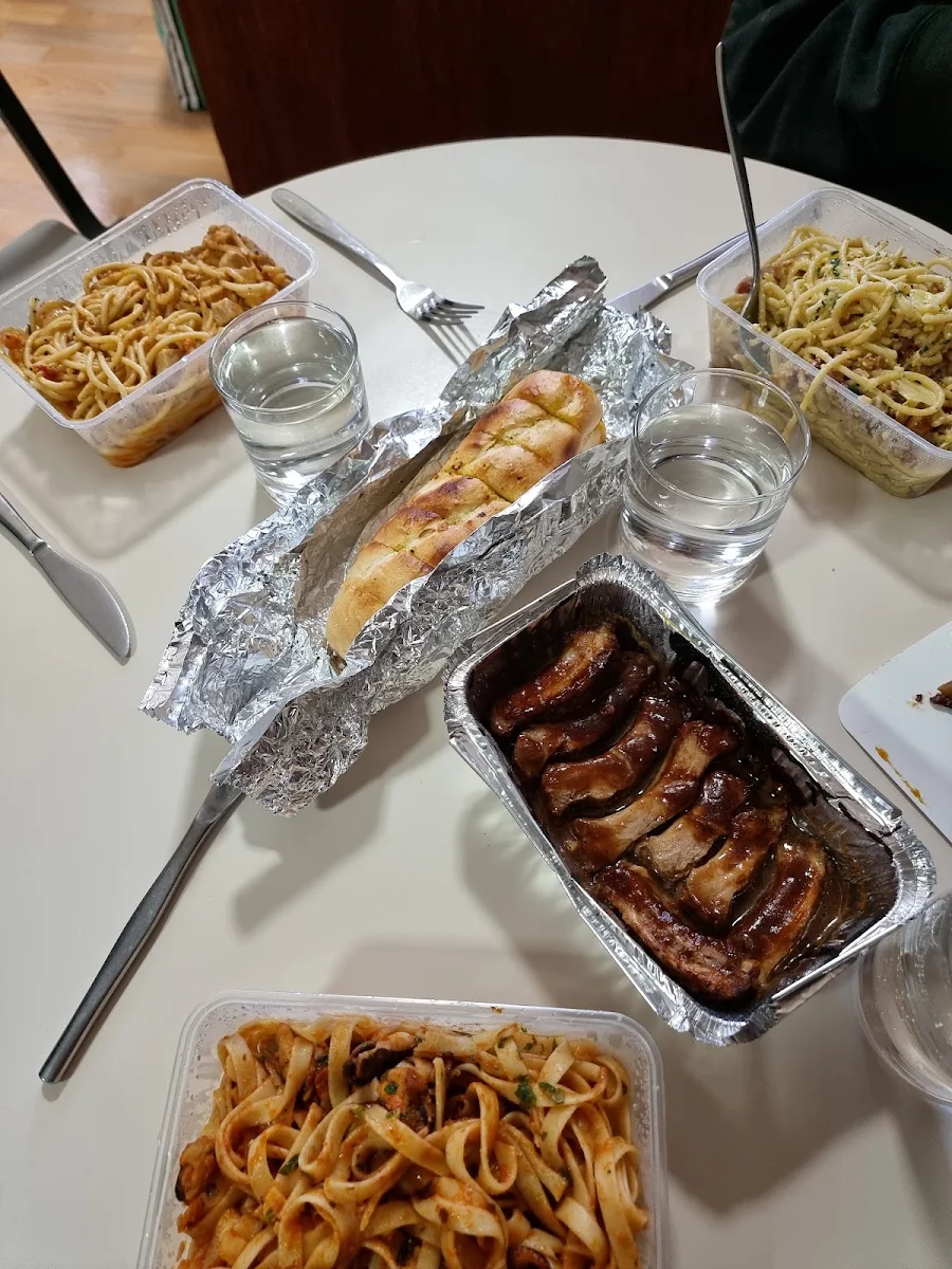 Highlights, Peppe's Pizza and Pasta