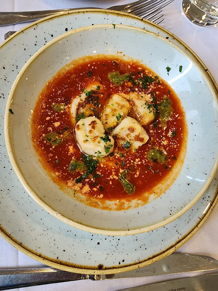 Gnoochi, Fountains Licensed Restaurant