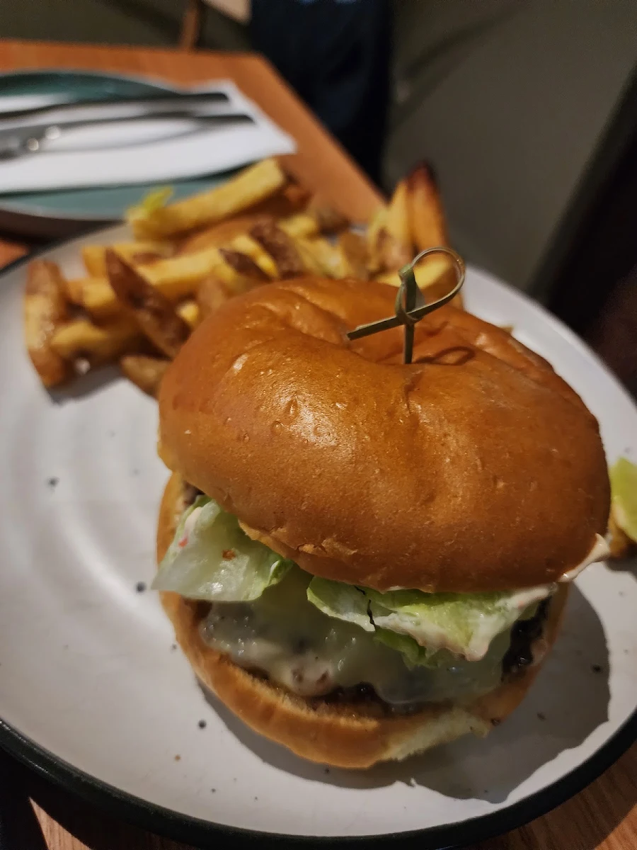 Beef Burger, Tonic By The Bay