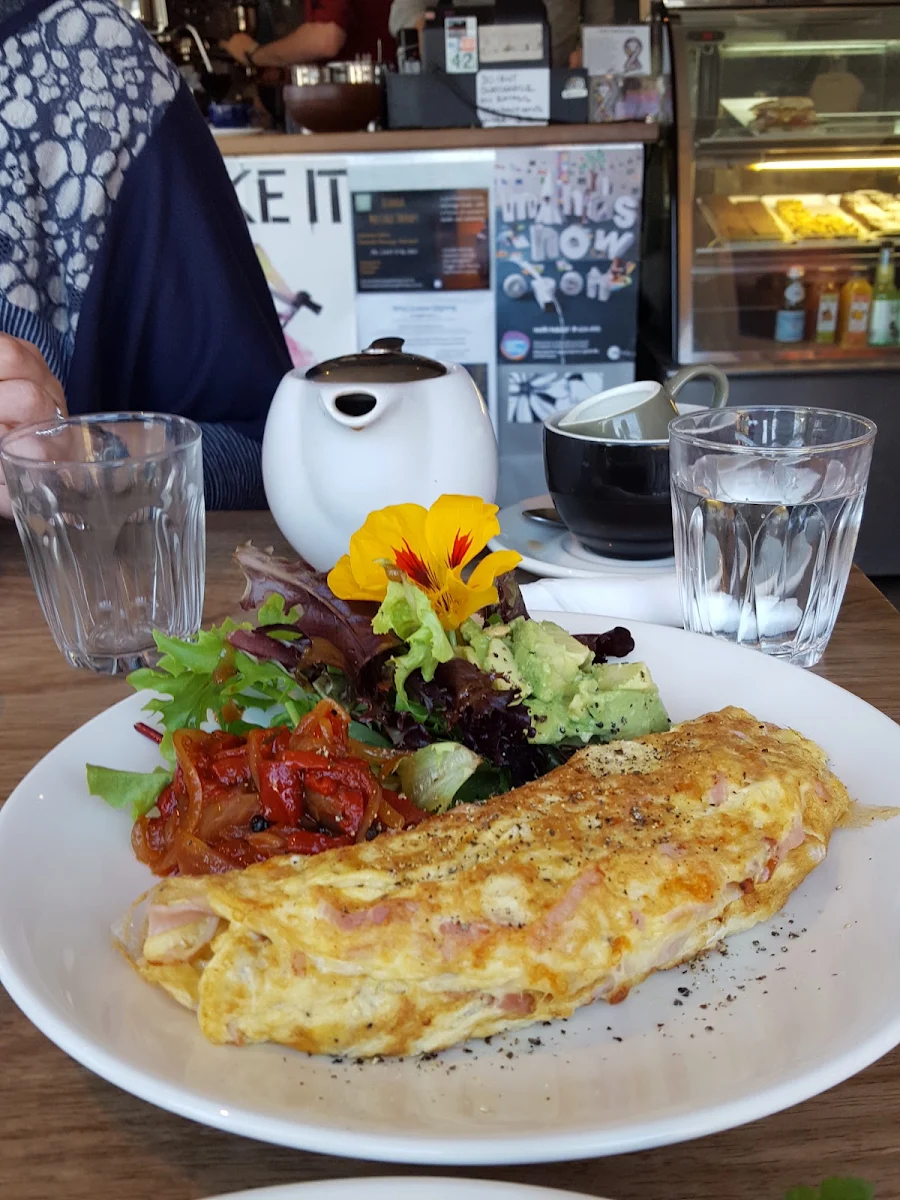 3 Egg Omelette, Providence Cafe & Bar