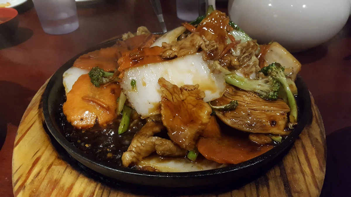 147 Sizzling Beancurd in Black Bean Sauce