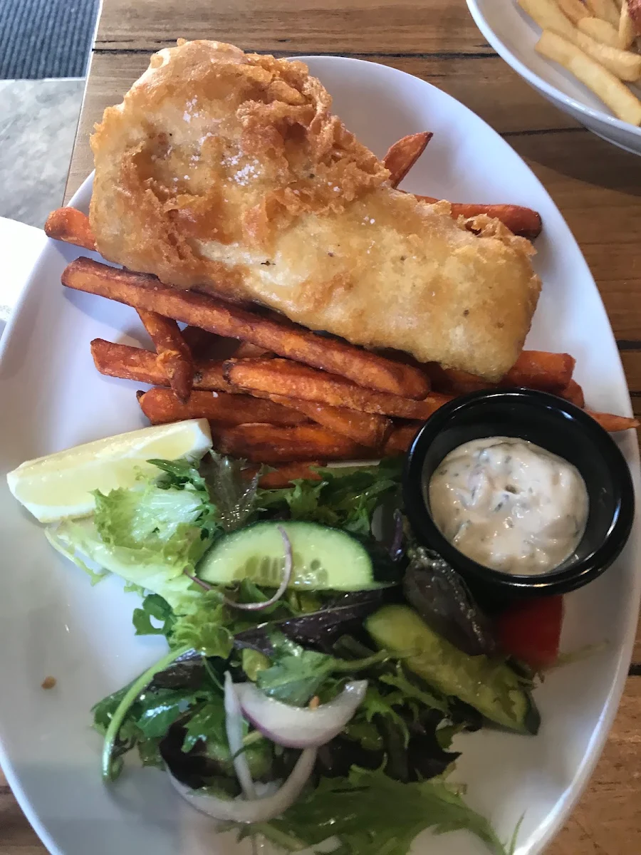 Fish & Chips, East Brunswick Hotel