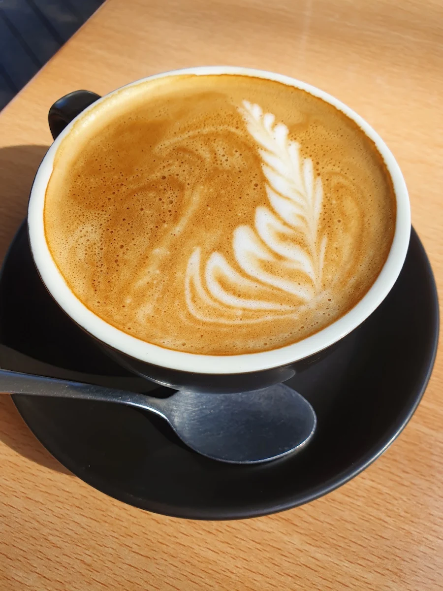Flat White, Hide N Seek Espresso