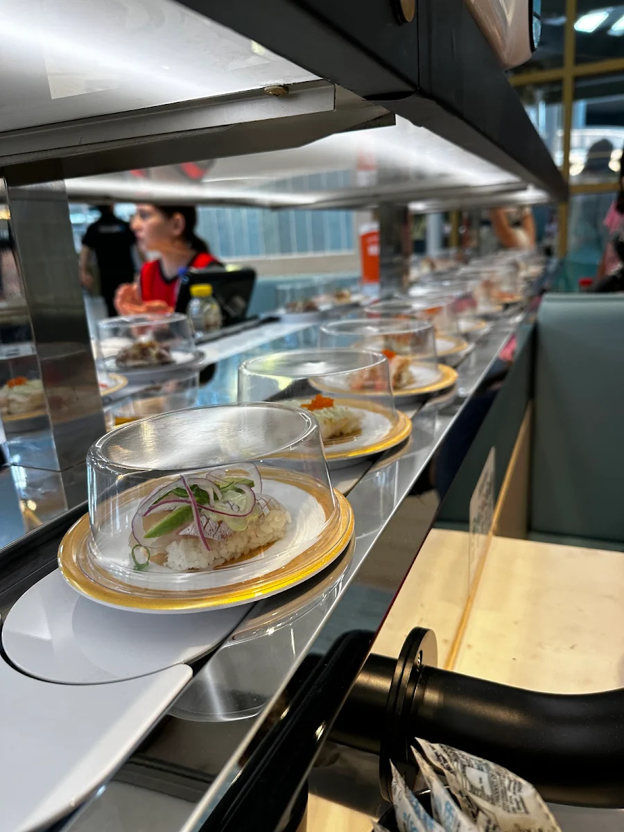 Highlights, Sushi Jiro Carindale