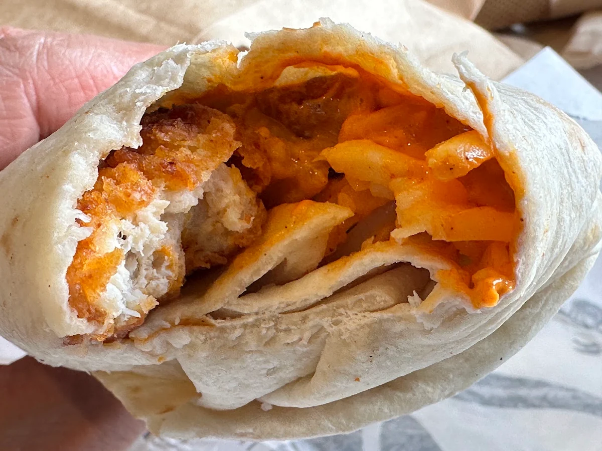 Cheesy Gordita Crunch, Taco Bell Ballina