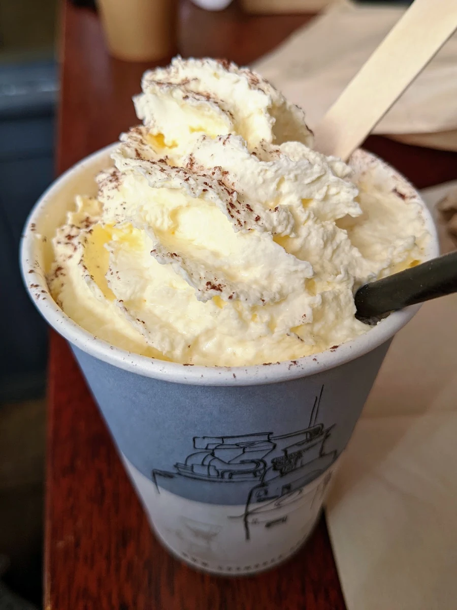 Hot Chocolate, Avalanche Cafe