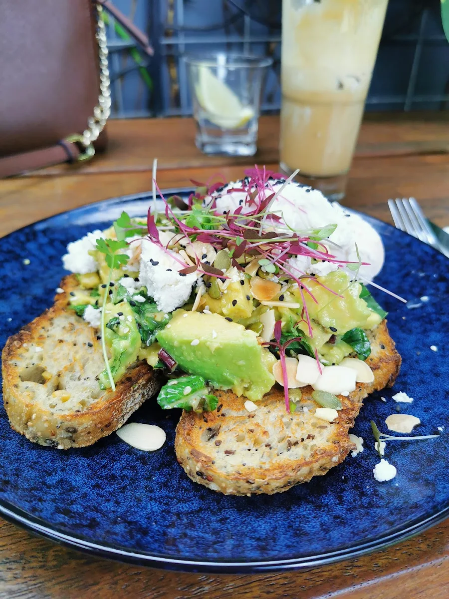 Herb Lemon Smashed Avocado