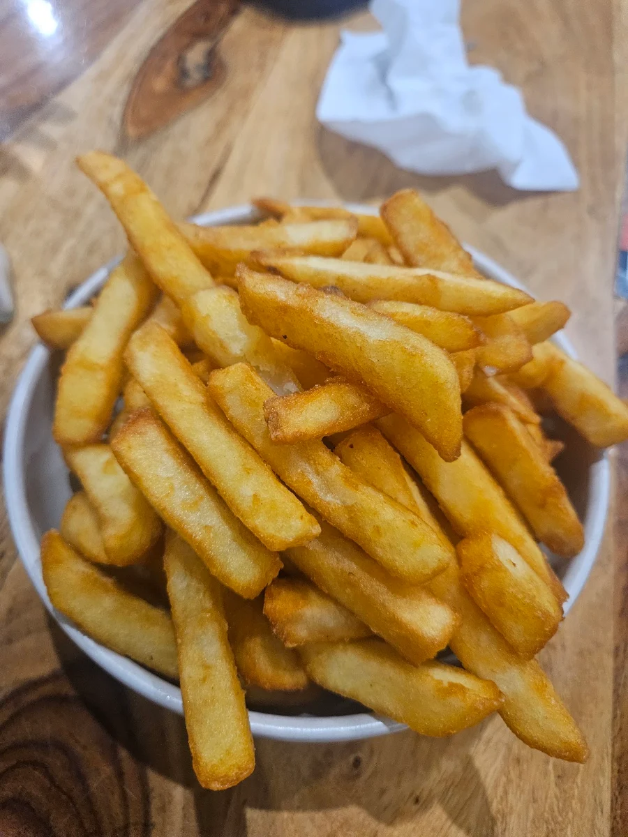 Chips, BurgerFans Belmont (by F5)
