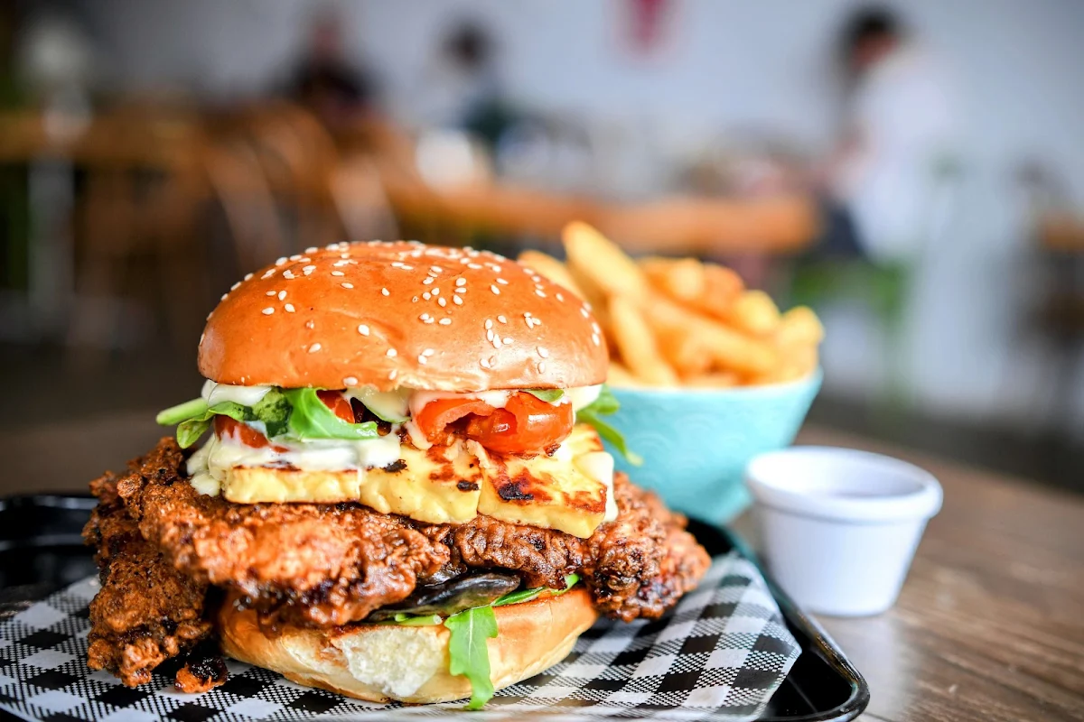 Highlights, BurgerFans Belmont (by F5)