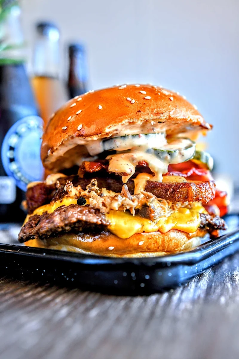 Highlights, BurgerFans Belmont (by F5)