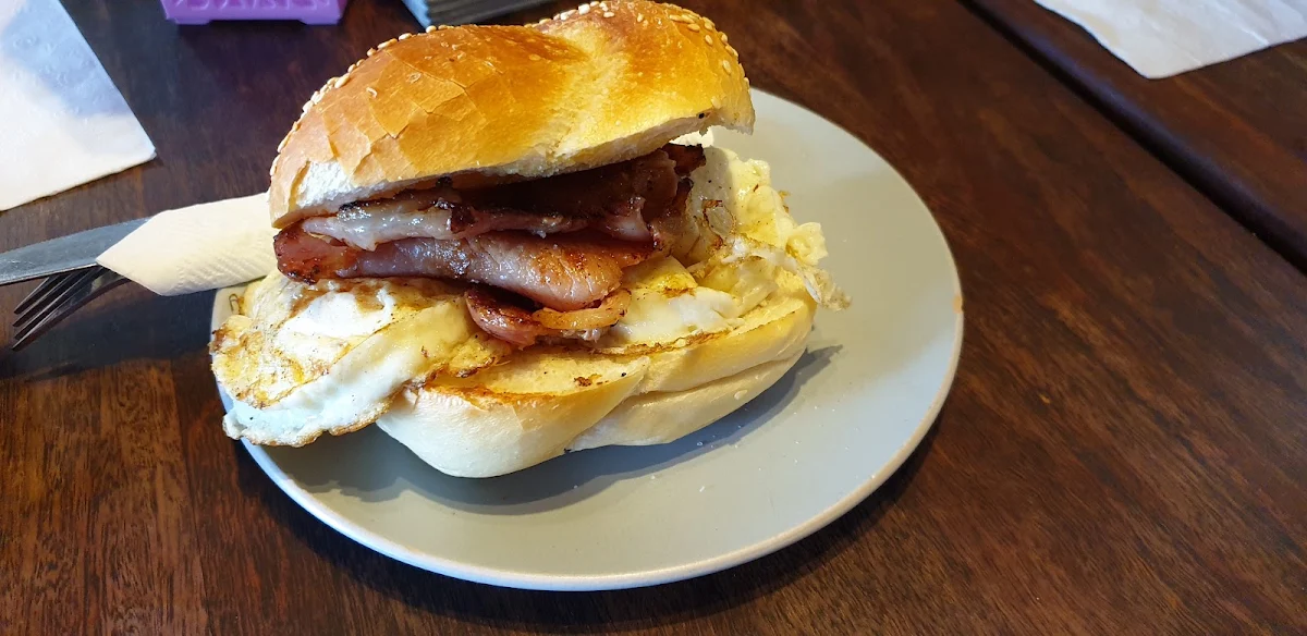 Bacon & Egg Roll