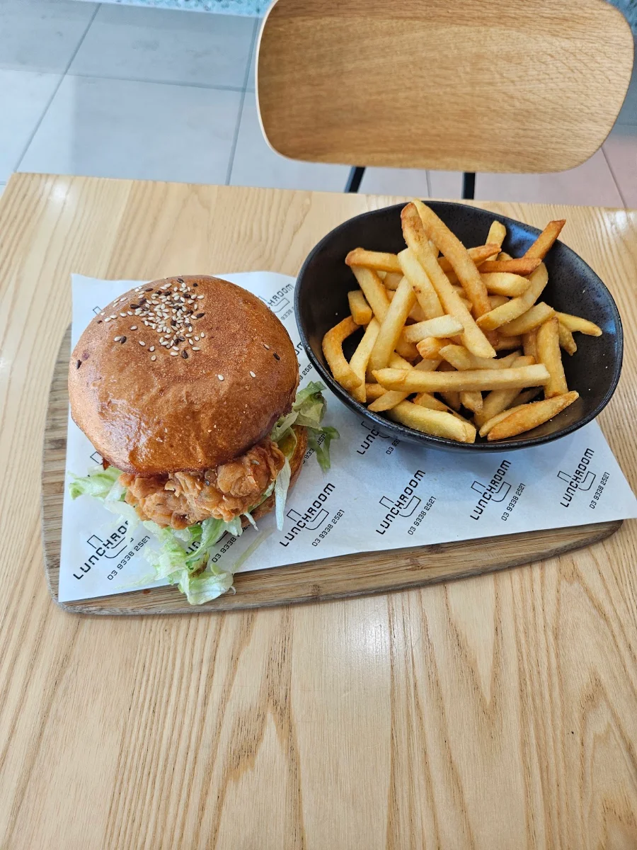 Highlights, Café Lunchroom