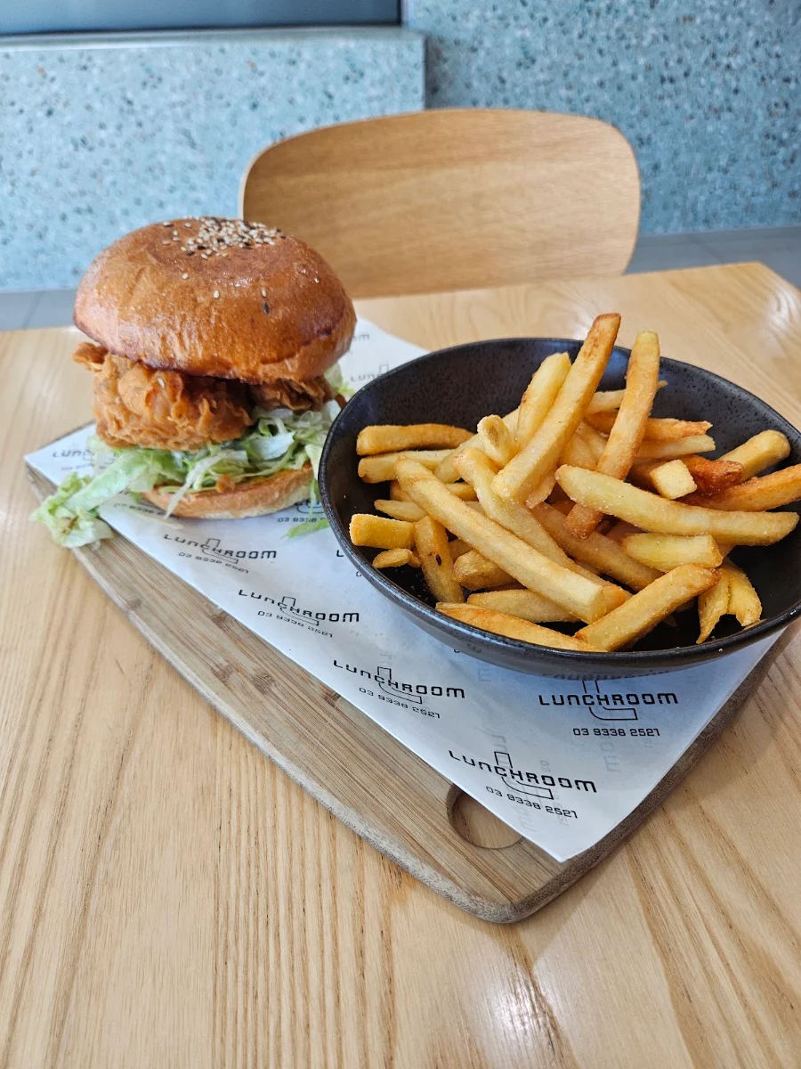 Highlights, Café Lunchroom
