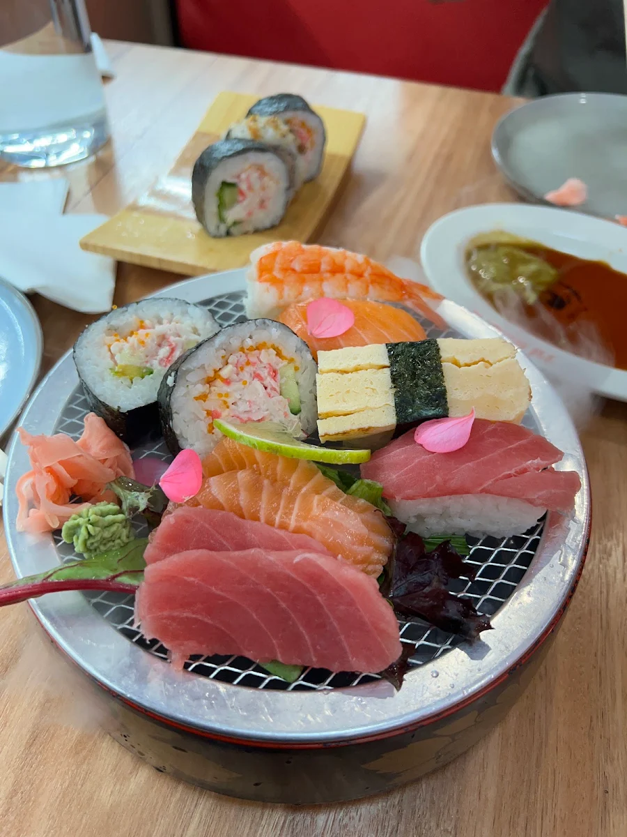 Highlights, Hi Sushi Newtown