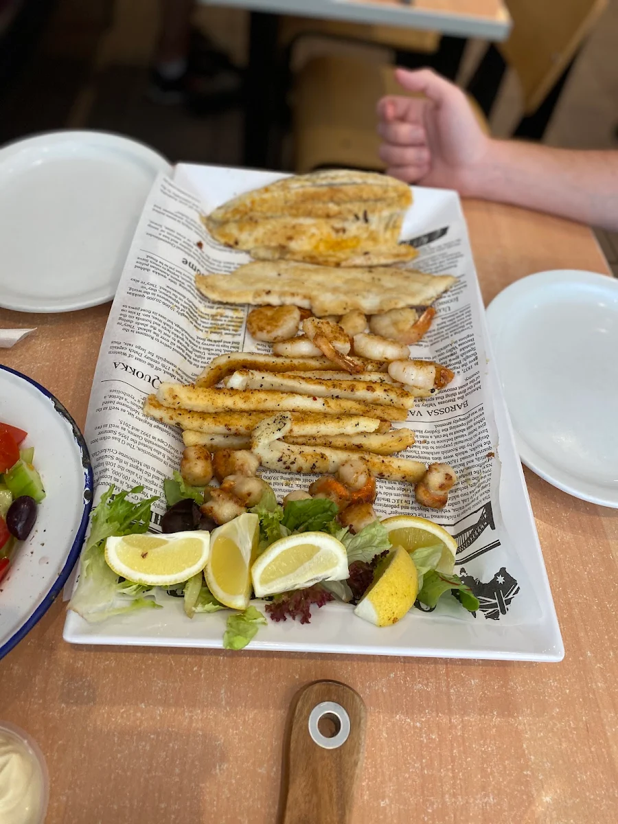 Grilled Lemon Pepper Calamari & Chips