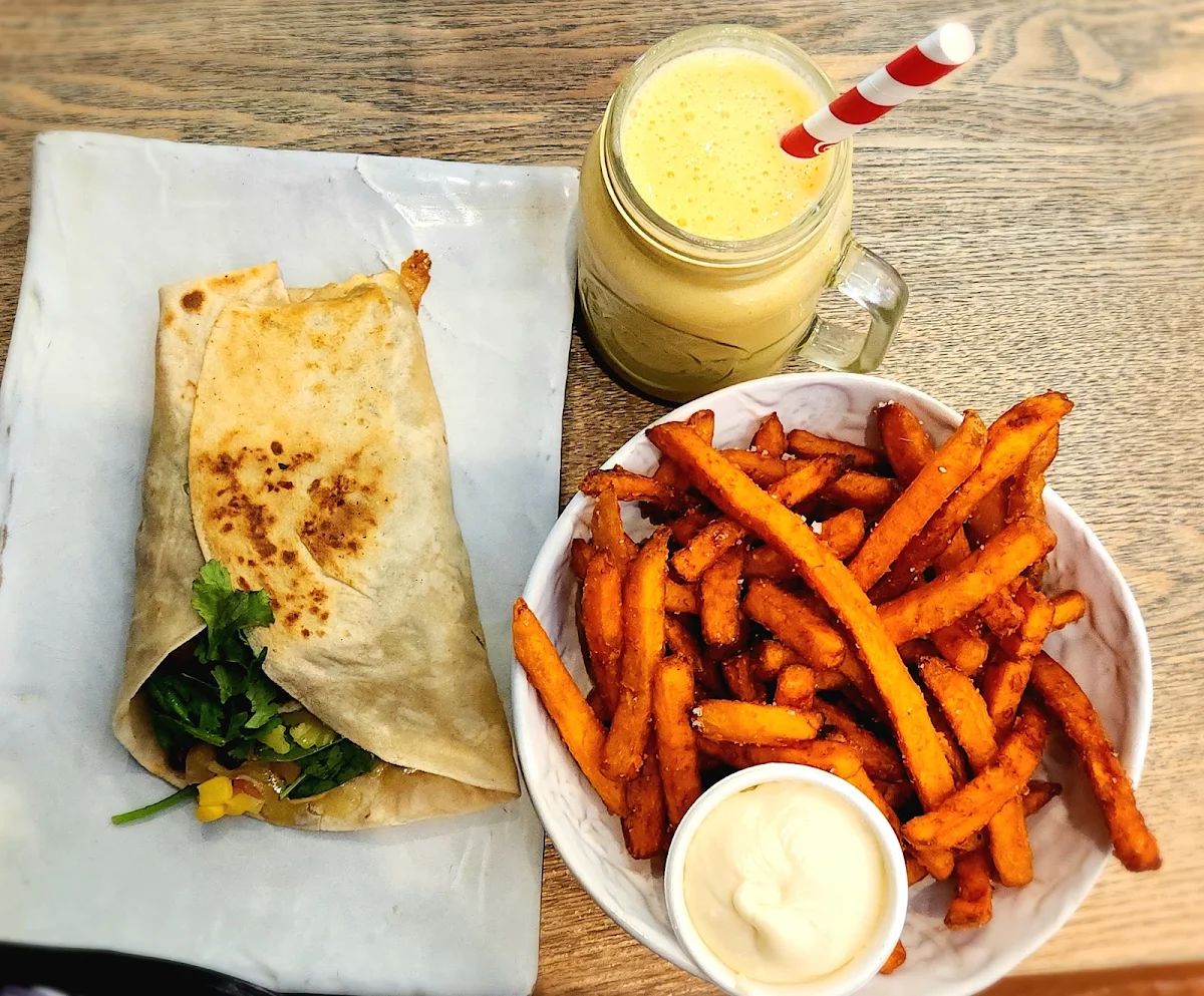 Mexican Burrito Wrap Sweet Potato Fries & Firestarter Juice