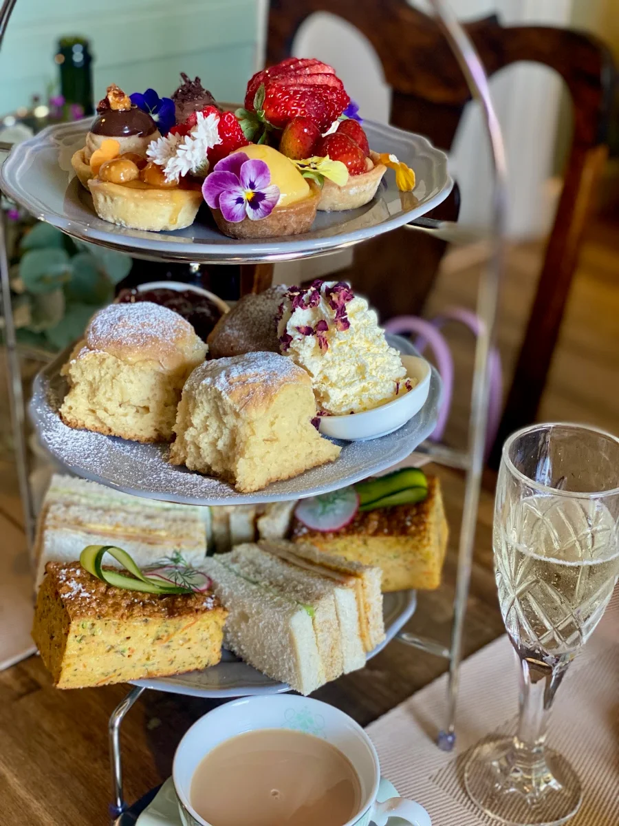 High Tea, Autumn Rooms