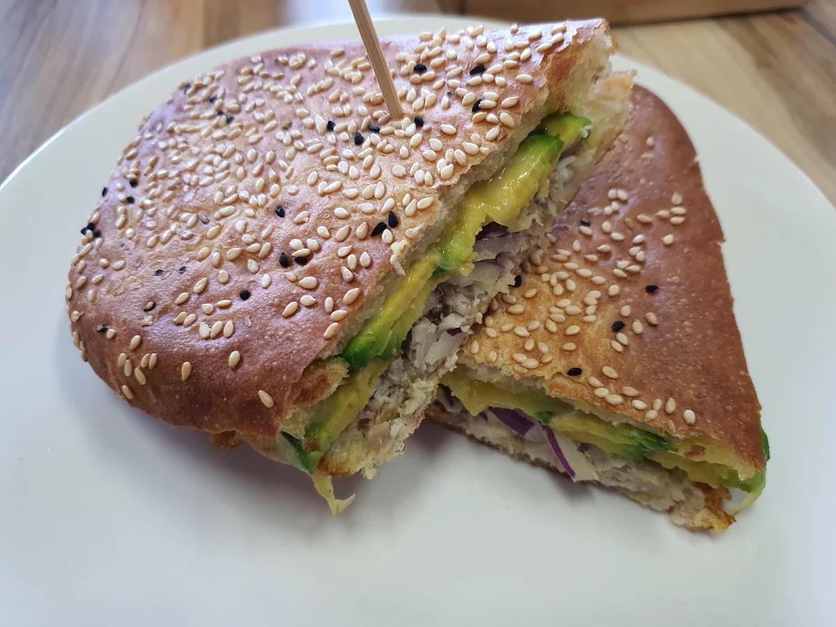 Highlights, Cafe Ruze