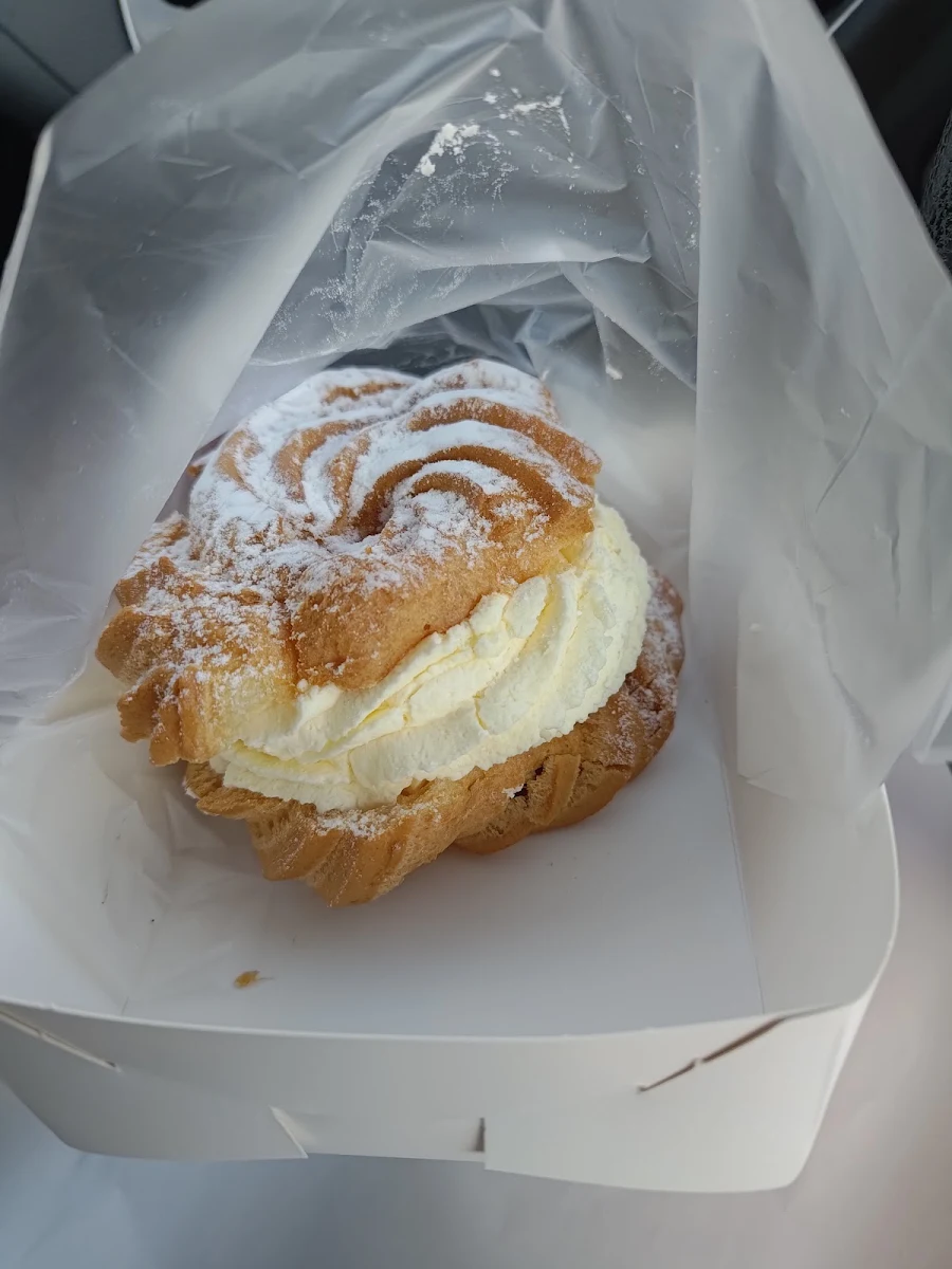 Ptyś, Copernicus Bakery & Deli