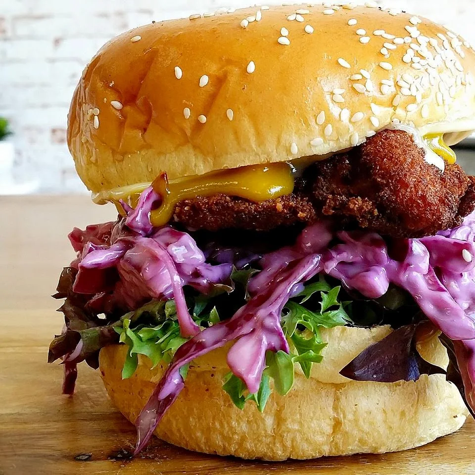 Hamburger, Paper Plane Factory Cafe