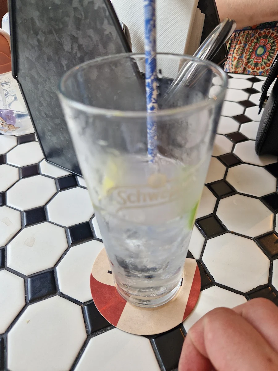Weak G&T, The Oxford Bathurst