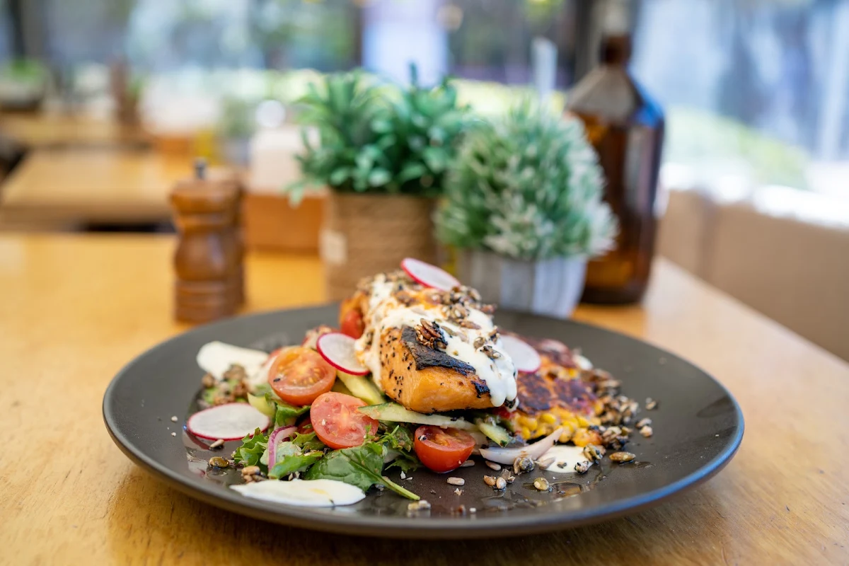 Highlights, Flinderz Cafe & Restaurant