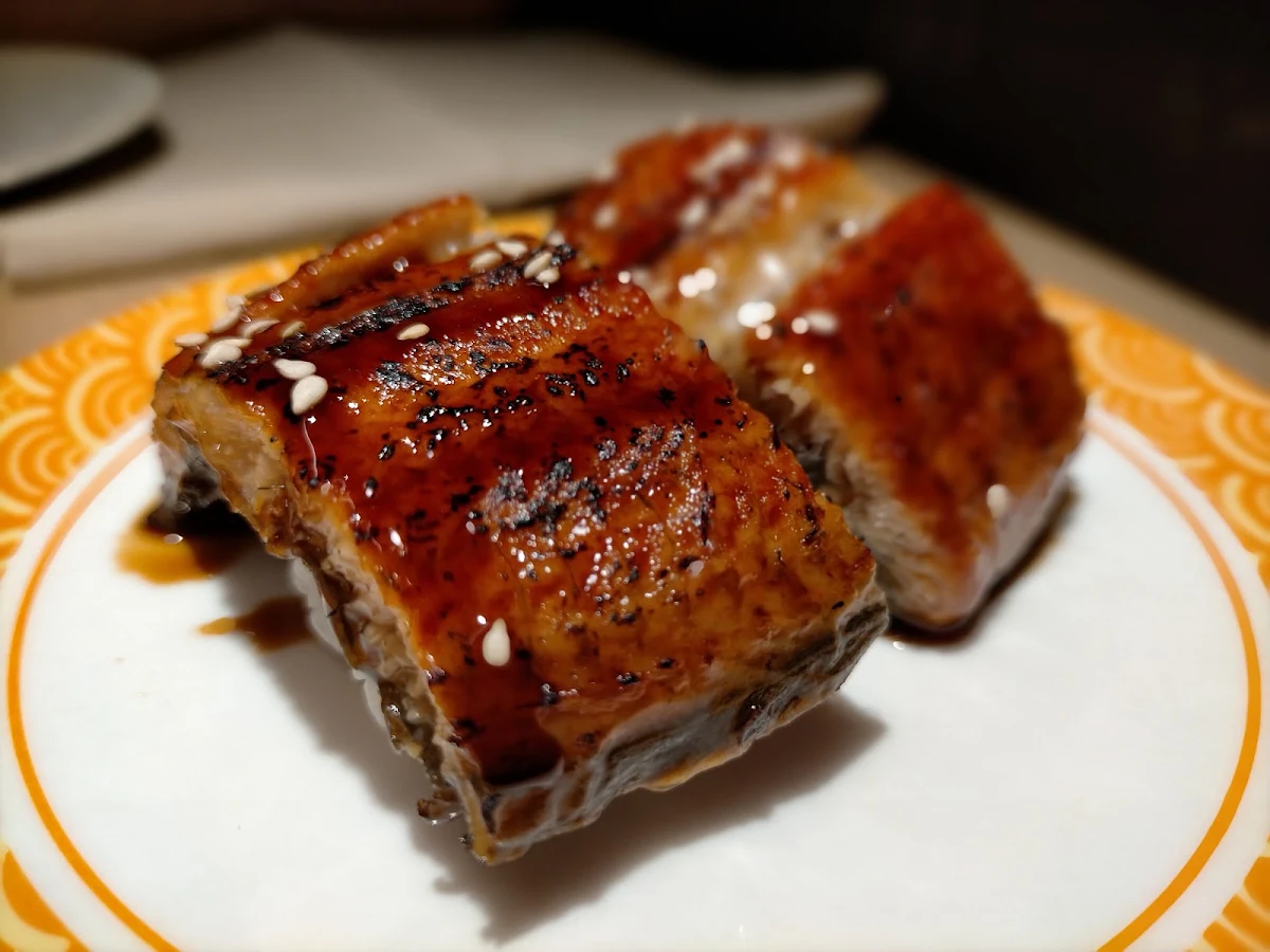 Eel Nigiri, Kosaten