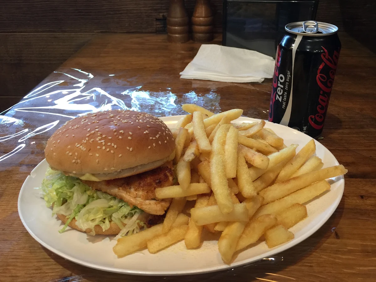 Regular Chips, Anar Charcoal Chicken