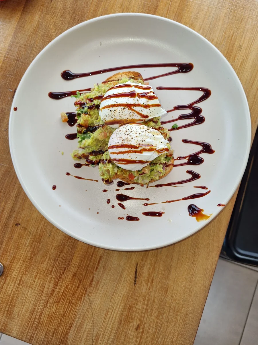 Highlights, Grand Boulevard Cafe