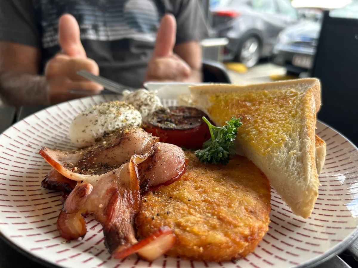 Big Breakfast, Pepper N Salt Cafe